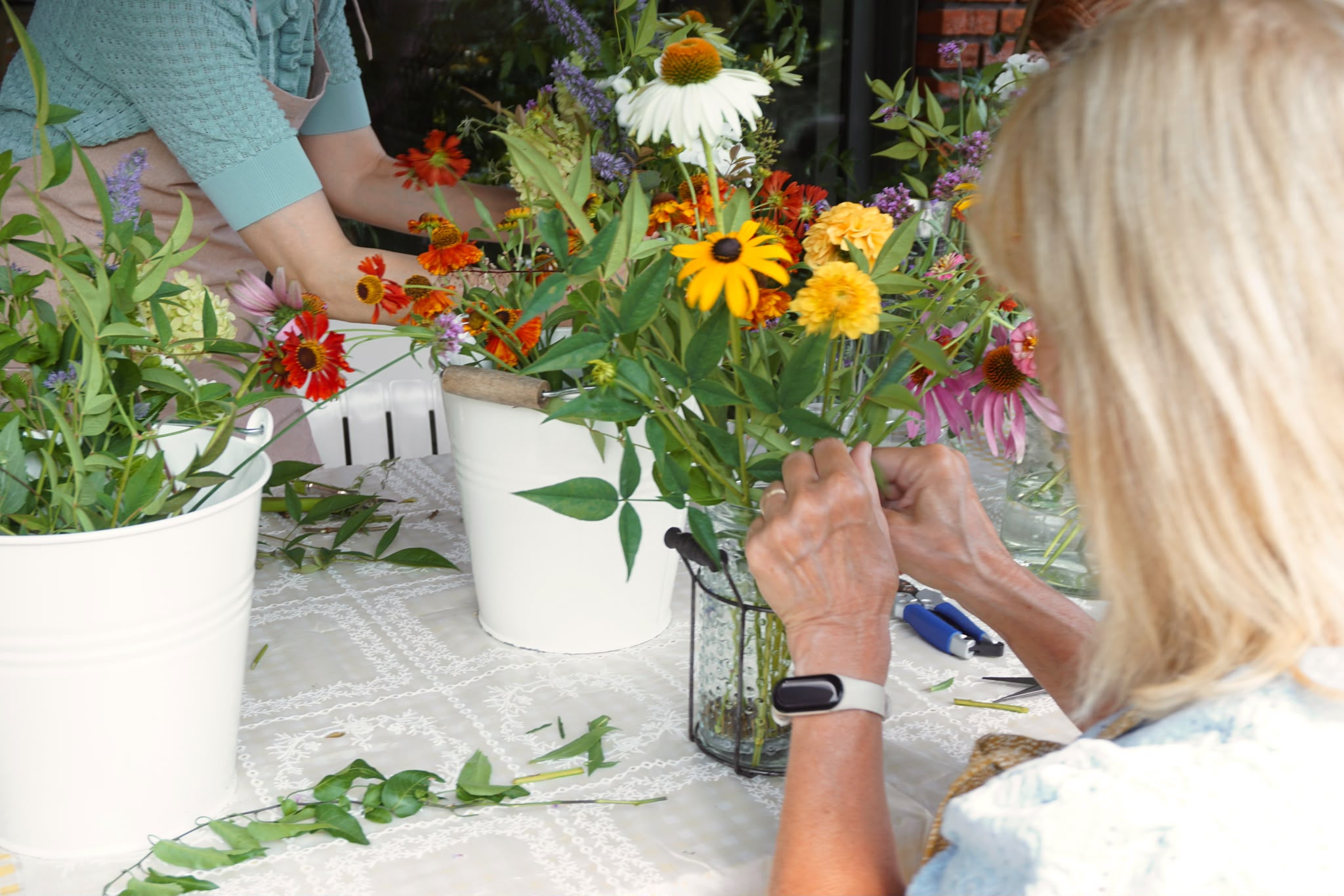 Natural flower arrangement workshop